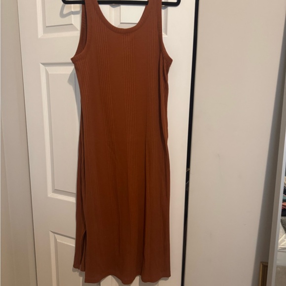Rust Dress - Picture 2 of 2
